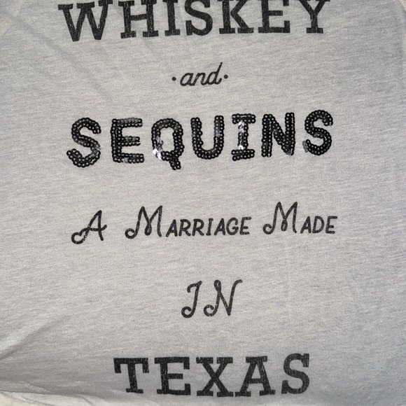 Shyanne Graphic T-Shirt - Picture 2 of 2